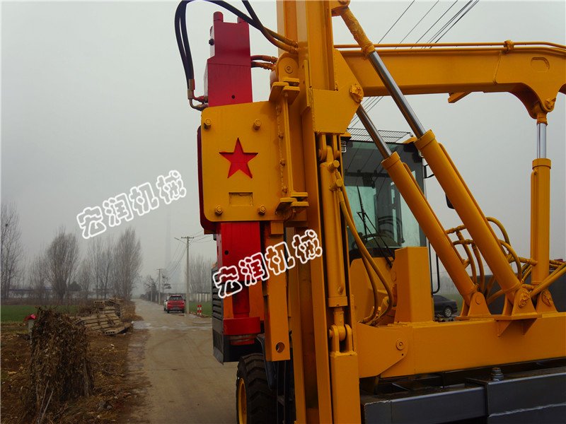 公路護欄打樁機液壓錘怎么操作？宏潤機械