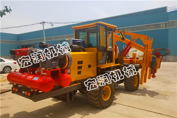 陜西護(hù)欄鉆孔機(jī)注意事項(xiàng)？宏潤