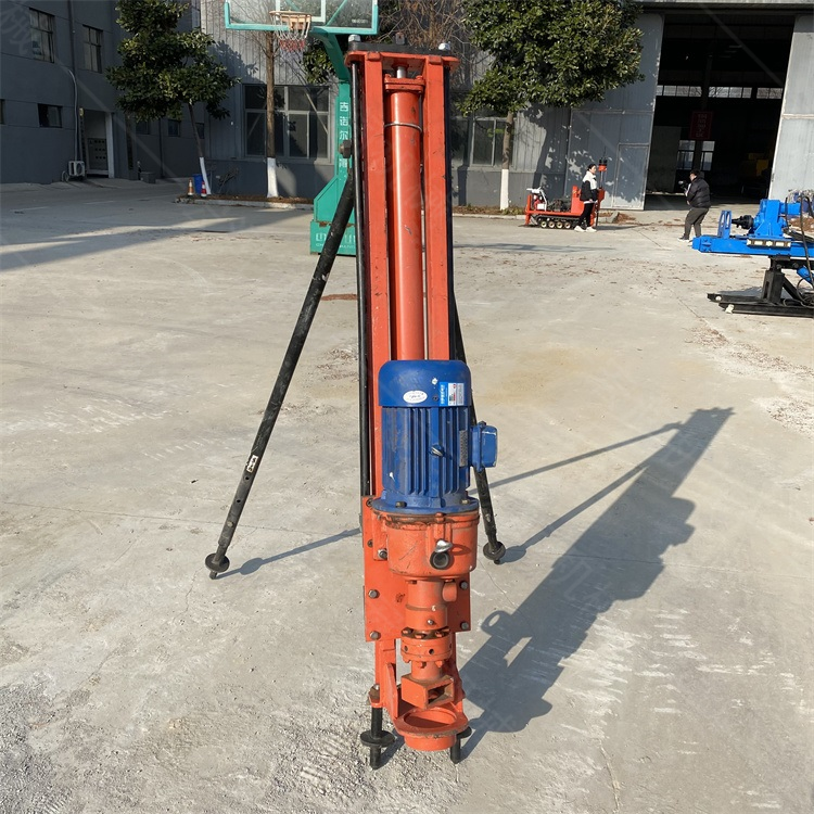 使用潛孔鉆機(jī)前的準(zhǔn)備工作有哪些？